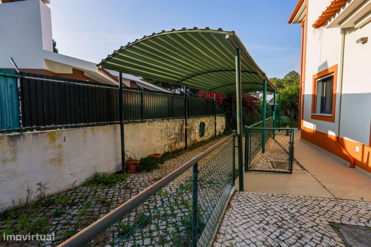 O Refúgio Perfeito no Pinhal da Verdizela – Um Ícone de Luxo, Sofistic-37