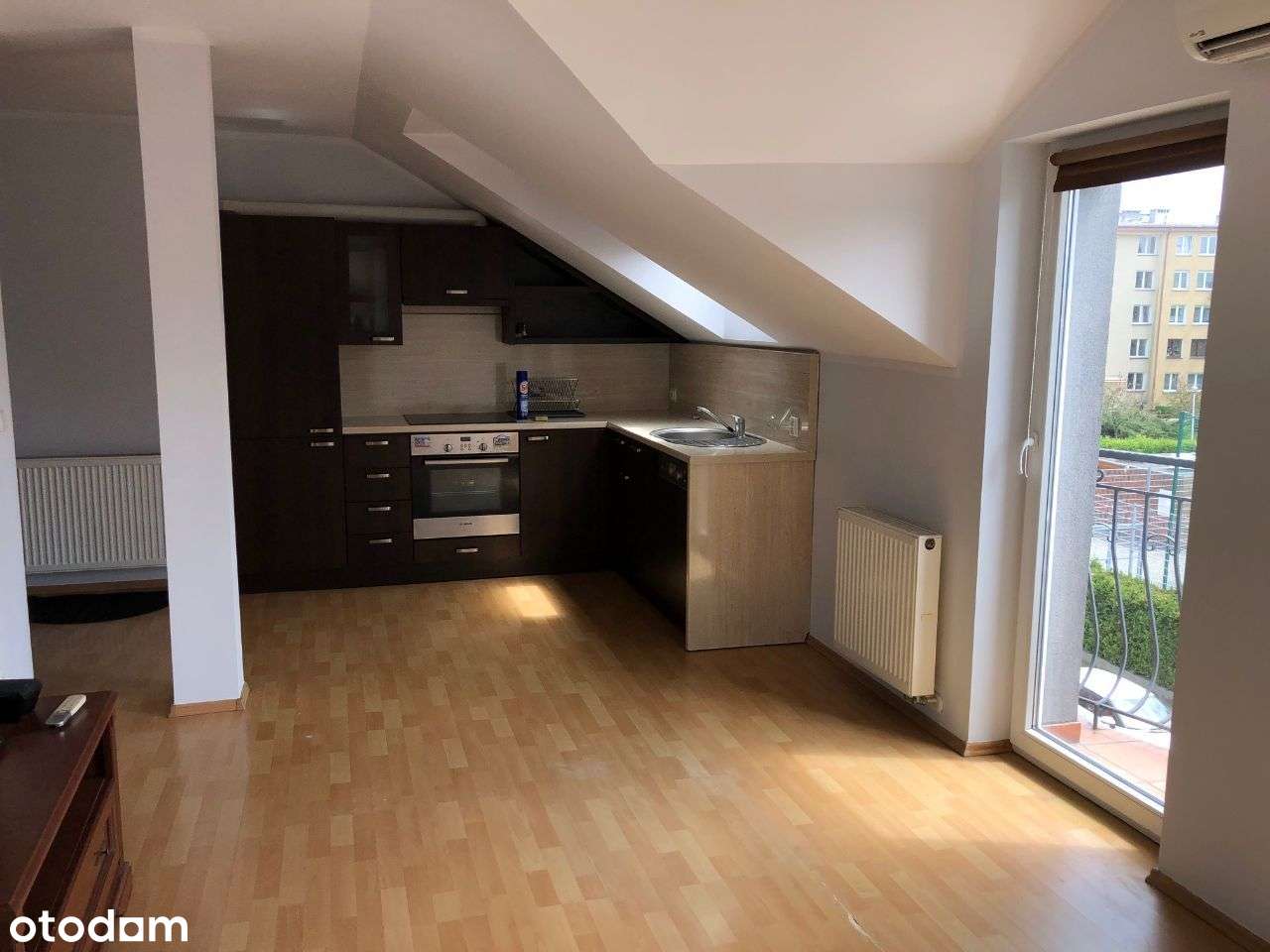 W pełni umeblowane mieszkanie w ścisłym centrum - Pełny obrazek: 1/13