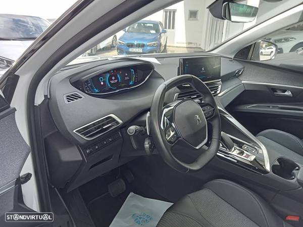 Peugeot 3008 1.6 Hybrid Allure Pack e-EAT8 - 30