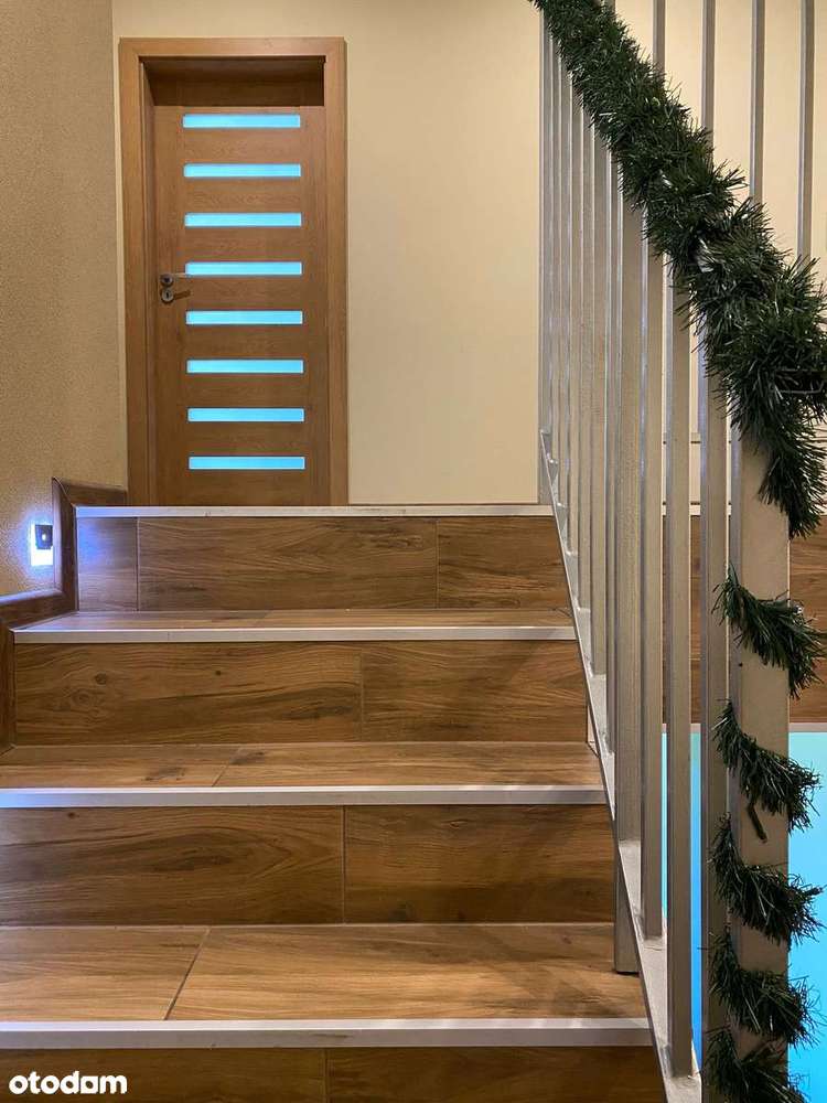 Nowoczesny dom w Kudrowicach - przestrzeń, komfort i dodatkowy garaż-7