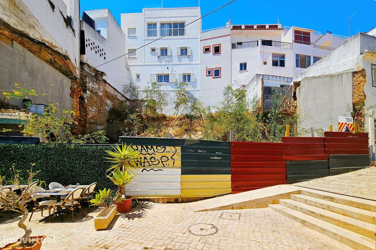 Terreno, 173 m², Albufeira e Olhos de Água-0