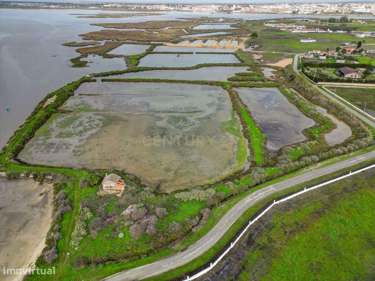 Marinha com 5 ha, destinada a piscicultura, em Sarilhos Grandes, Monti-17