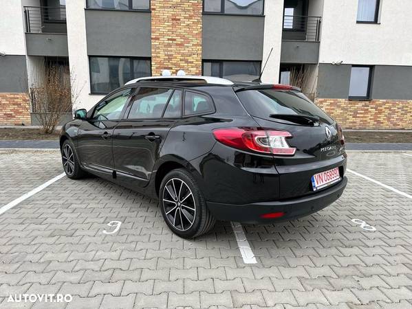 Renault Megane ENERGY dCi 110 Start & Stop Bose Edition - 4