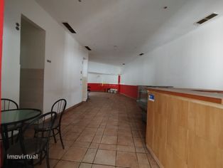 Espaço comercial com 225 m2 - Oportunidade- Centro de Santarém - Grande imagem: 5/8