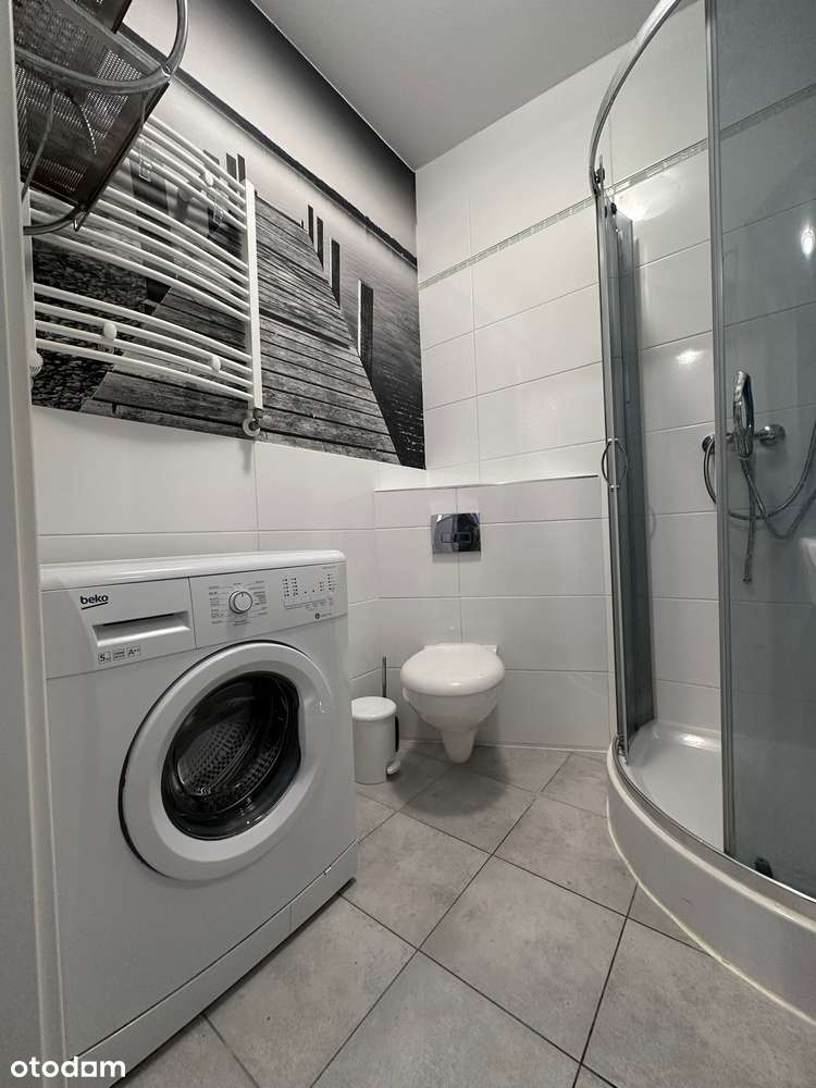 Duża kawalerka w Apartamentowcu z Windą-8