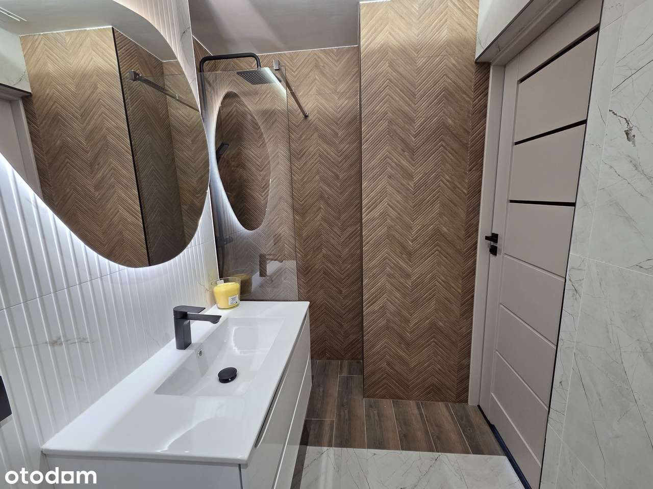 TOP lokalizacja! 2pok przy spodku!-12