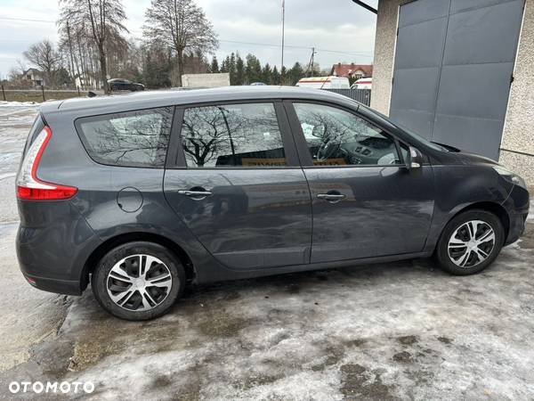 Renault Grand Scenic - 6