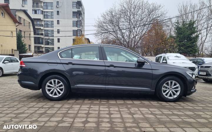 Volkswagen Passat 1.5 TSI ACT DSG Comfortline - 18