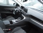 Peugeot 5008 PureTech 130 EAT6 Active - 13