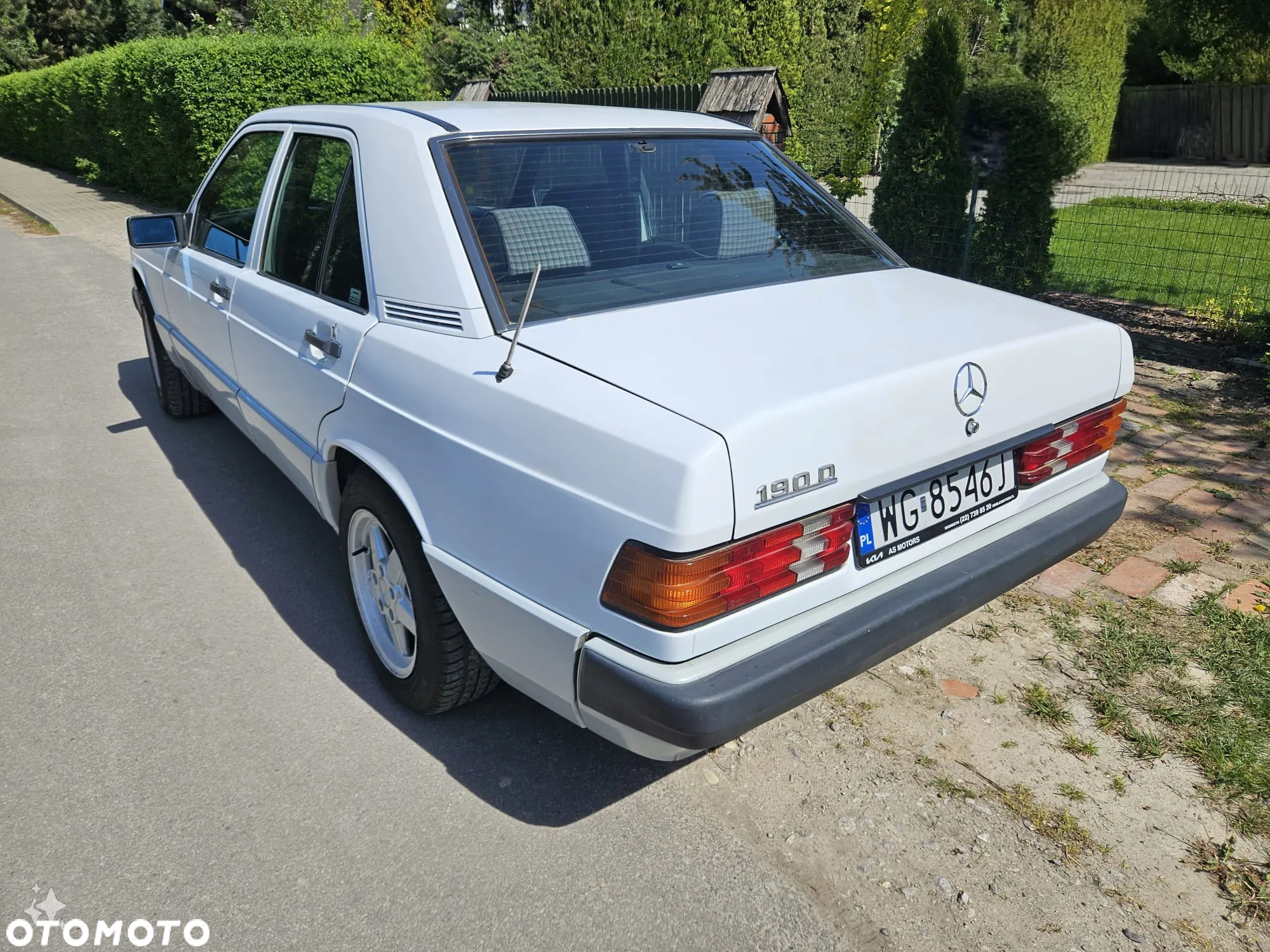 Mercedes-Benz W201 (190) - 4