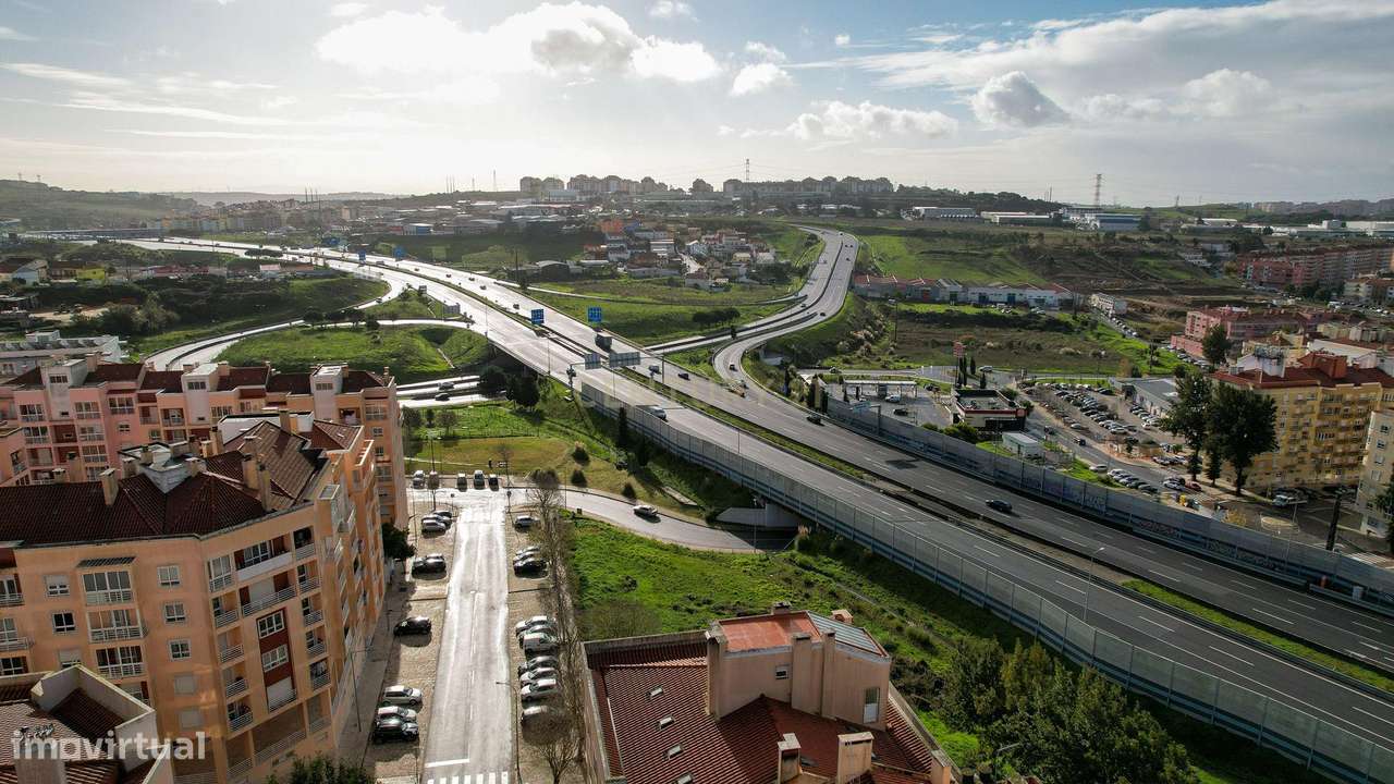 Excelente T1 com lareira, arrecadação e varanda na Anta – Agualva-Cacé-31