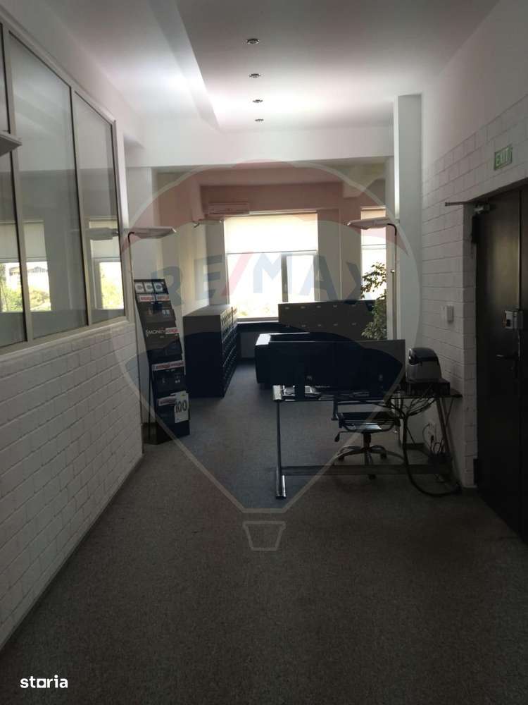 Spațiu de birouri de 4,000mp de vânzare în zona Industriilor-9