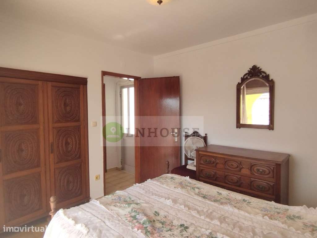 Moradia T2+2 com quintal e terraço, Azinhal-22