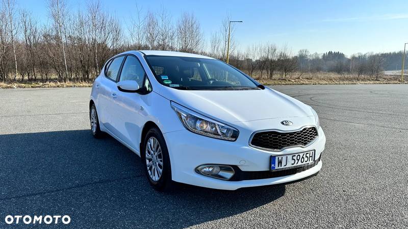 Kia Ceed Cee'd 1.4 CRDi M - 4