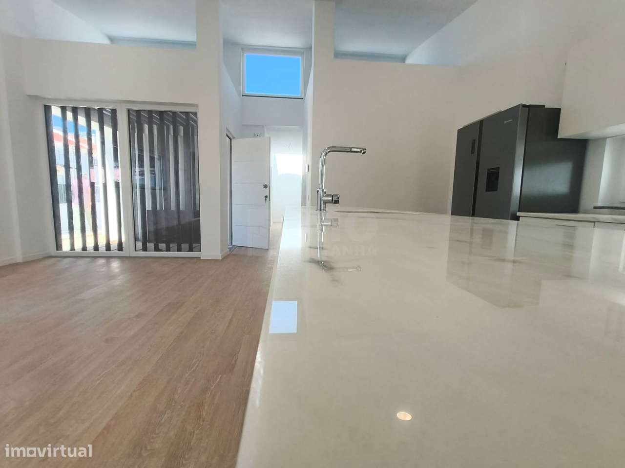 Moradia V3 c/ Piscina - Sobreda - Almada-10