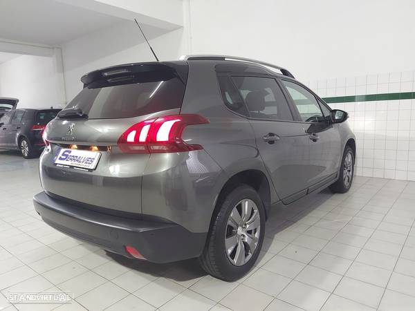 Peugeot 2008 1.2 PureTech Style - 6