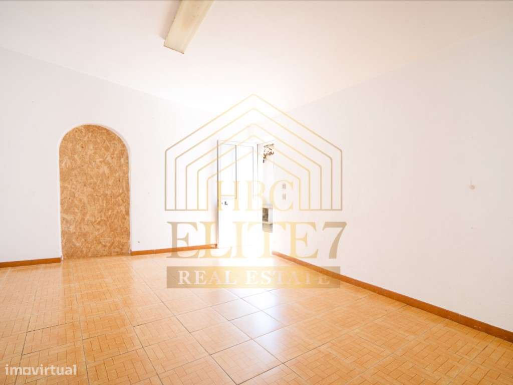 Moradia T3 para Renovar | Vau, Óbidos-36