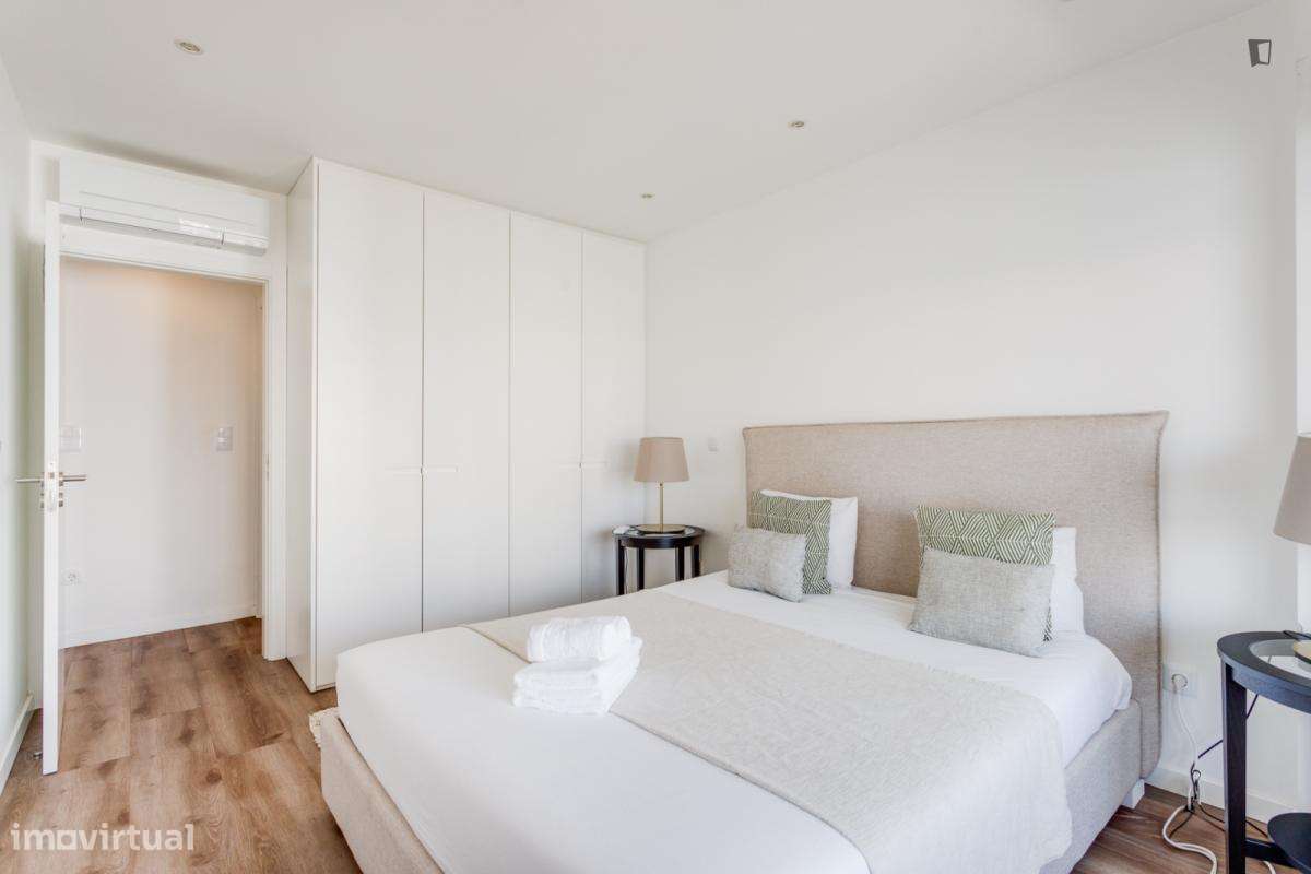 Apartamento com 1 quartos - localizado em Sete Rios Lisbon - Grande imagem: 3/23