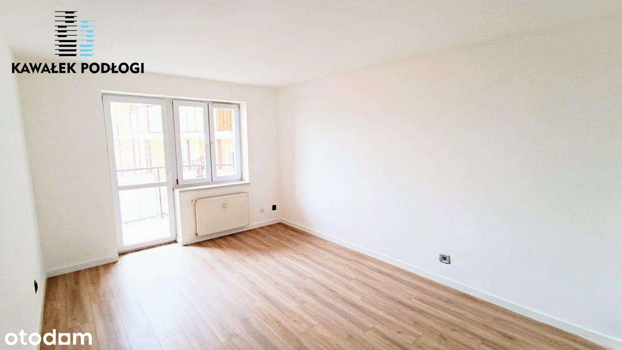 Przestronna kawalerka z osobna kuchnią i balkonem z 2005 r - Pełny obrazek: 1/10