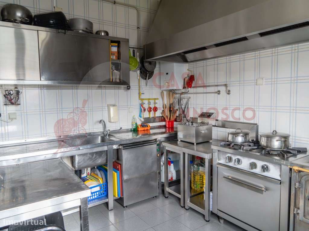 Imóvel Multifuncional com Elevado Potencial de Rentabilidade-12