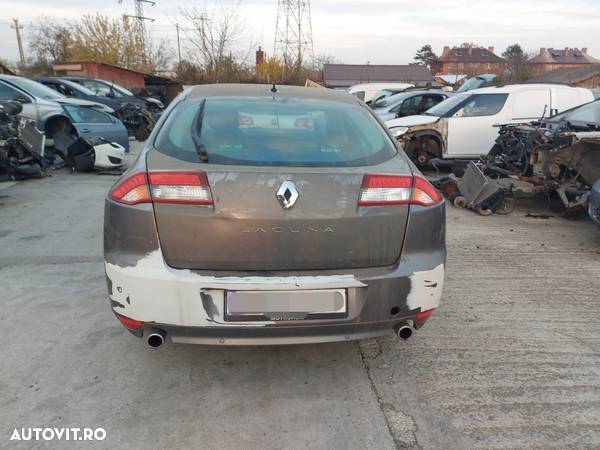 Dezmembram Laguna 3, 2.0 DCI, an 2012, Euro 5 - 2