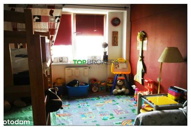 Przestronne 5 pokoi w spokojnej okolicy-1