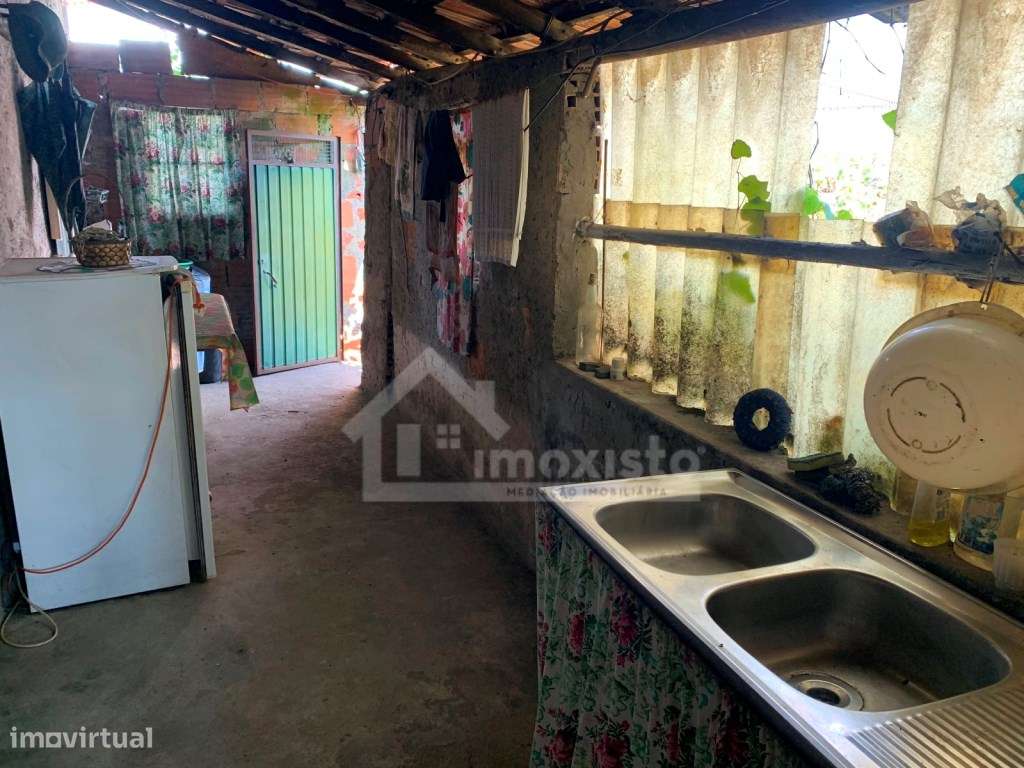 Moradias T4 e T0 em Figueiró dos Vinhos-22