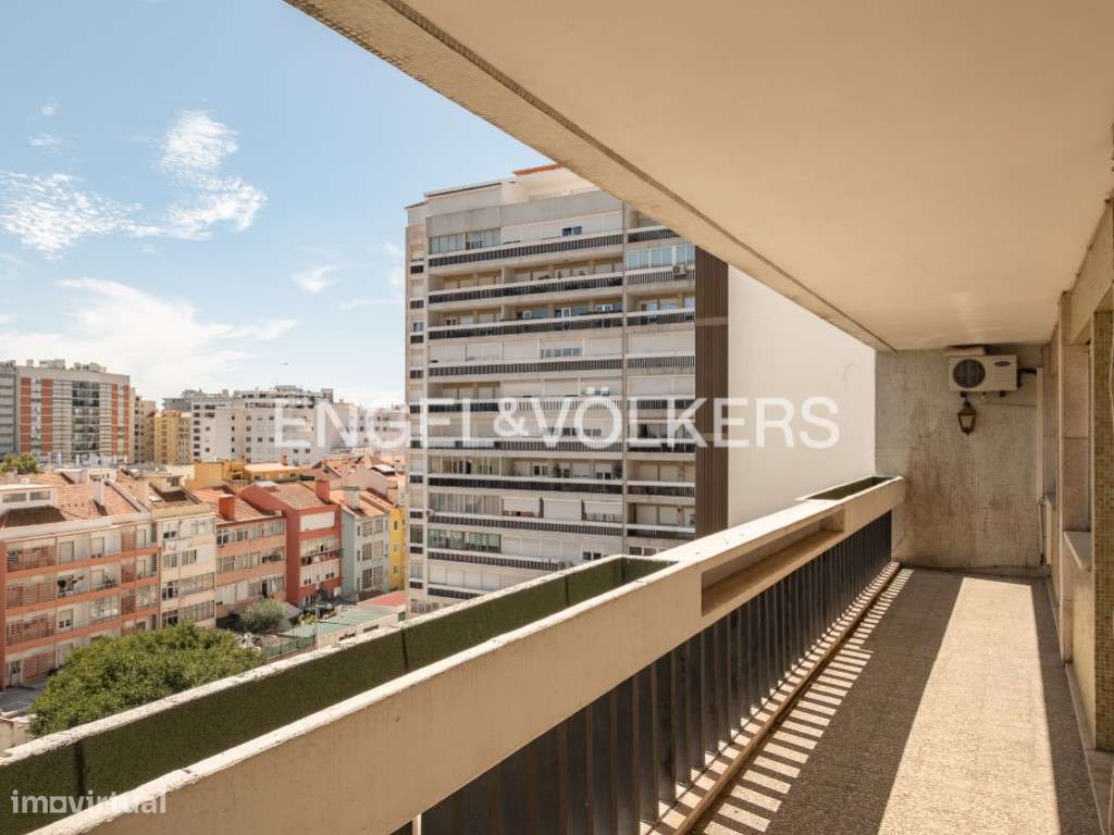Apartamento com vista panorâmica em Alvalade-7