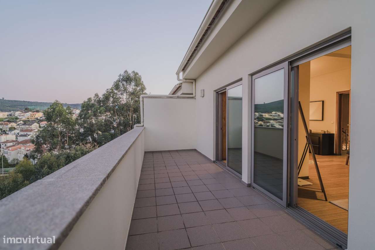 Moradia T4 com jardim e garagem dupla a 6 min do centro de Braga-22