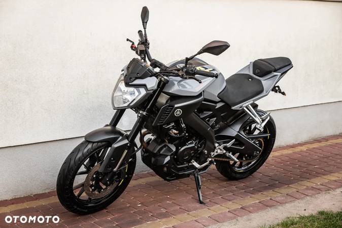 Yamaha MT - 6