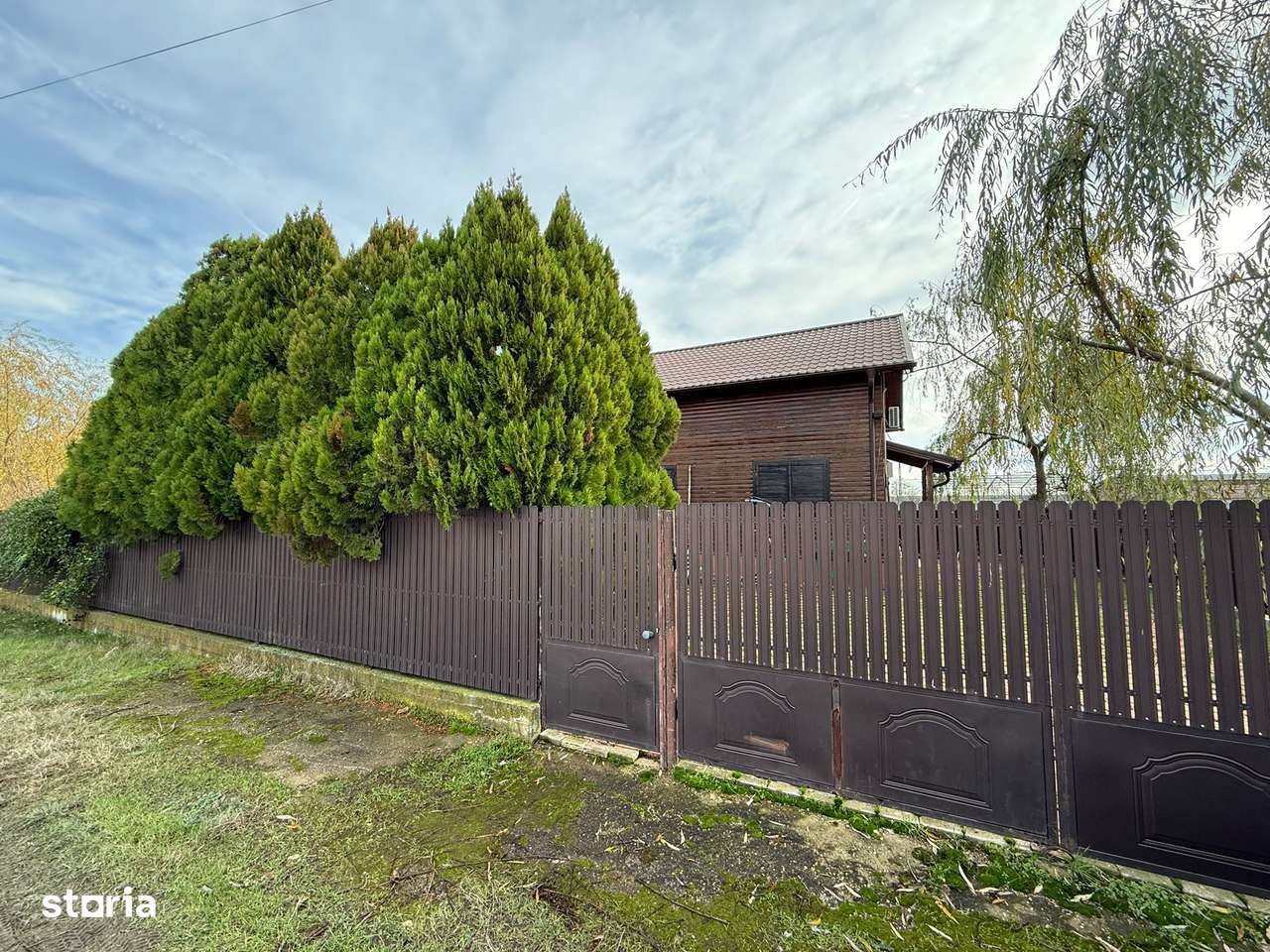 Casa de locuit sau de vacanta in Cornetu.-6