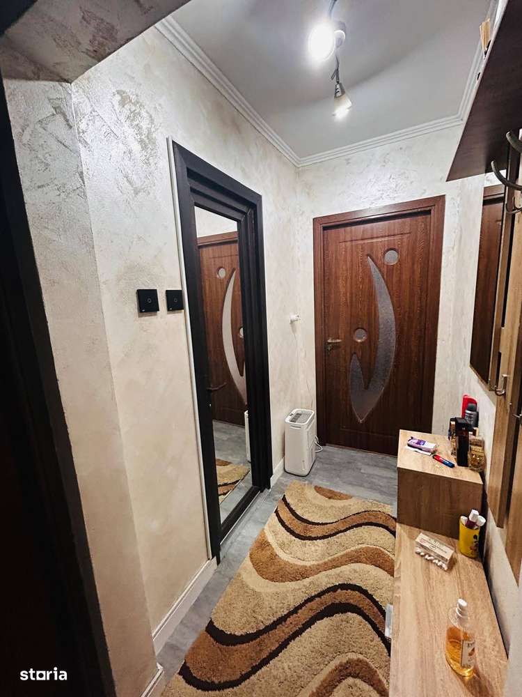 Valea Roșie 3 semi preț 75 000 euro NEGOCIABIL - Imagine principală: 2/6