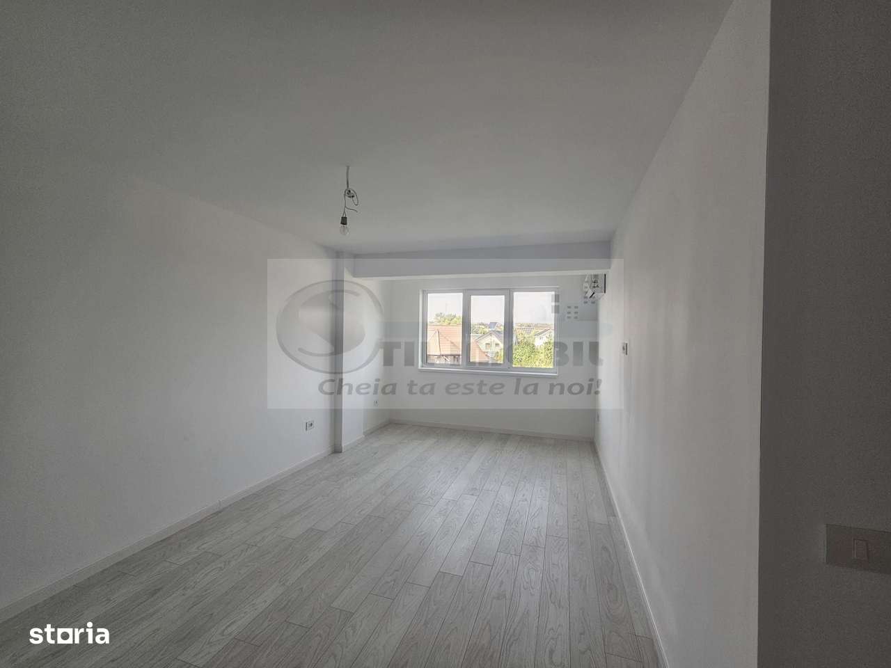 Apartament o camera Pacurari - Str. Soarelui - 42mp - 77.500Euro - Imagine principală: 2/6