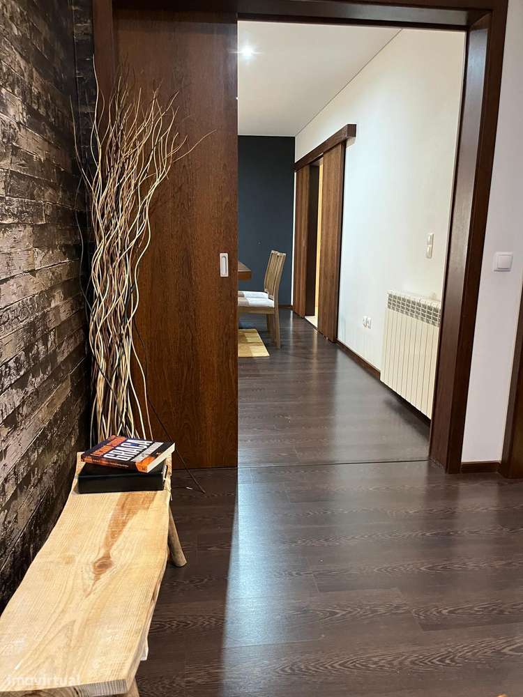 Apartamento T4 - Famalicão - Garagem box -  Excelentes áreas-9