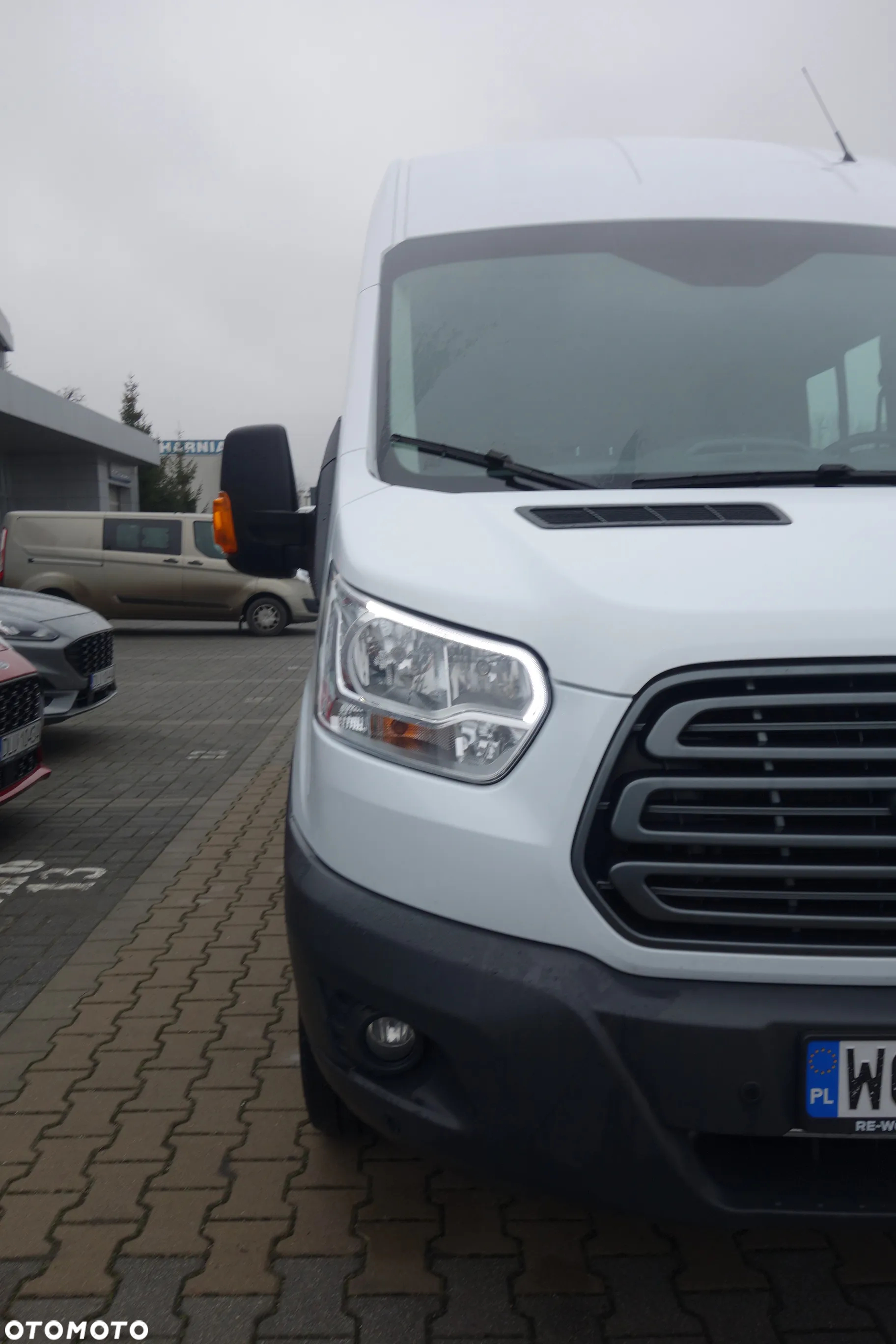 Ford Transit 350 L4H3 6 Osobowy - 25