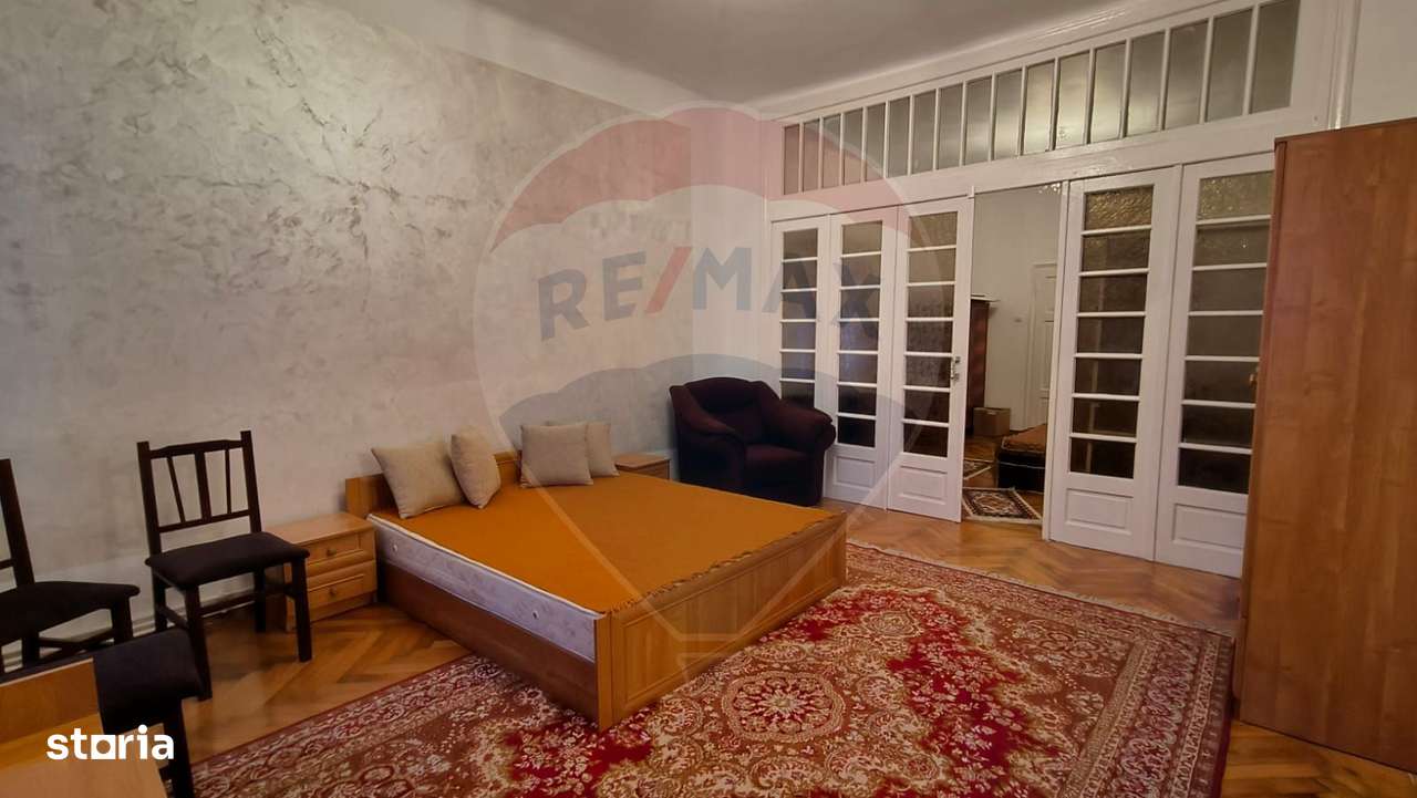 Casă cu 3 camere de vânzare în zona Centrală-7