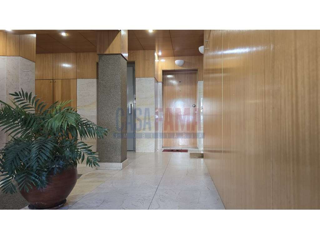 Apartamento T2+1 com Terraço e Piscina - Póvoa de Varzim-20