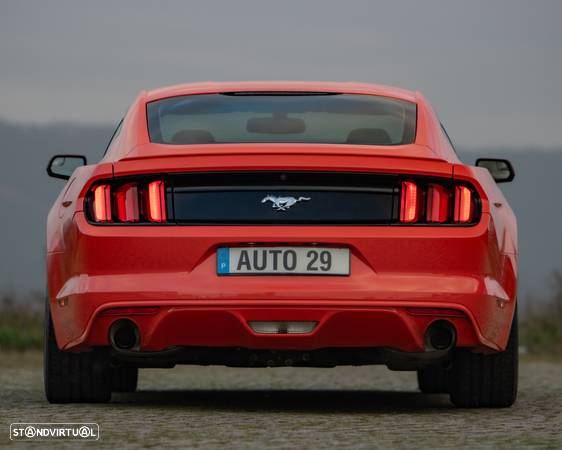 Ford Mustang 2.3i EcoBoost - 4