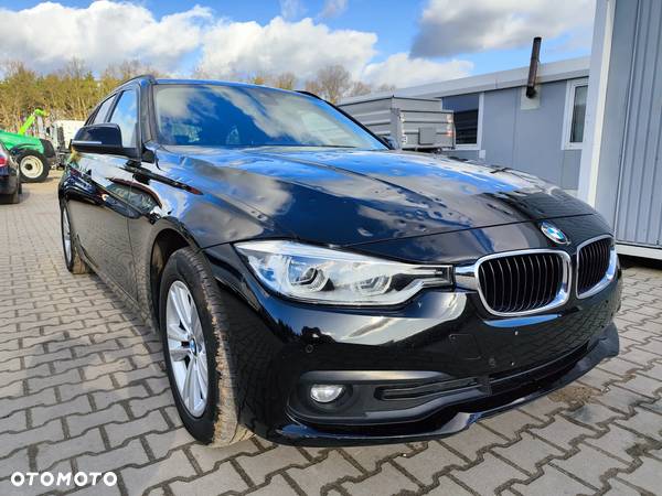 BMW Seria 3 320d xDrive - 4