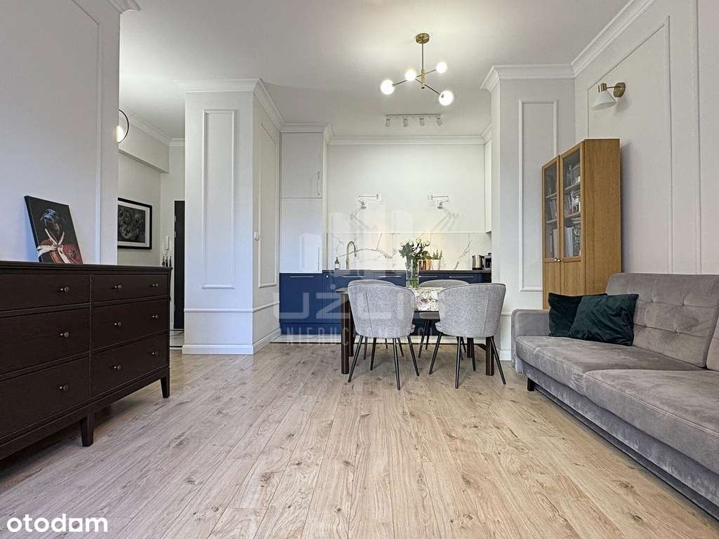 Okazałe mieszkanie w centrum z prywatnym ogrodem-2