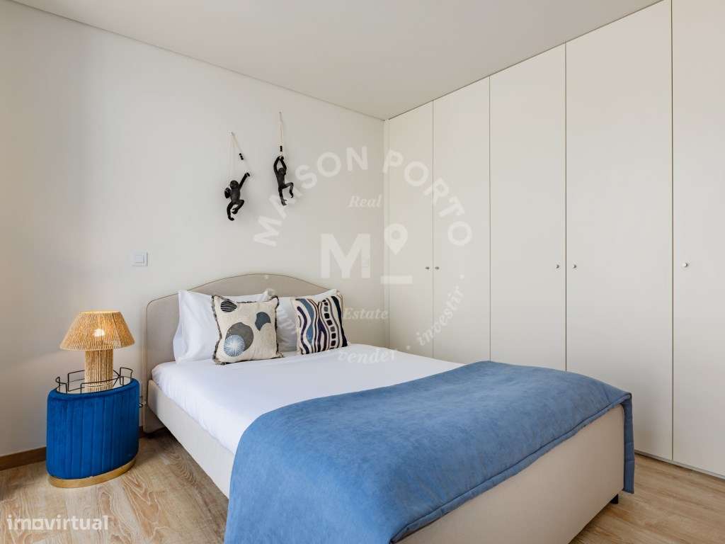 Apartamento T1 com Varanda Totalmente Equipado e Mobilado no Bonfim...-1