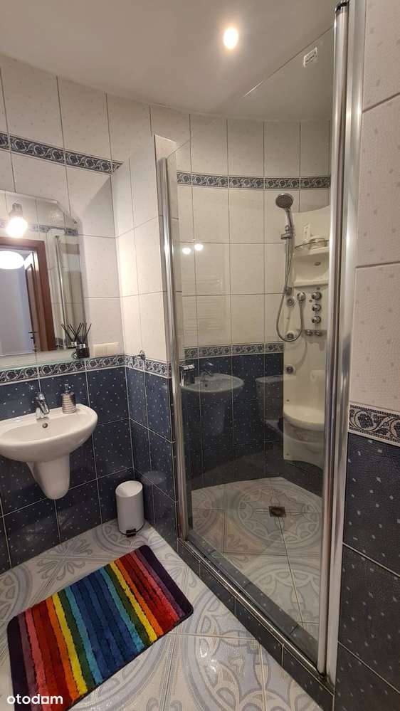 Dom z pięknym ogrodem w malowniczej okolicy-18