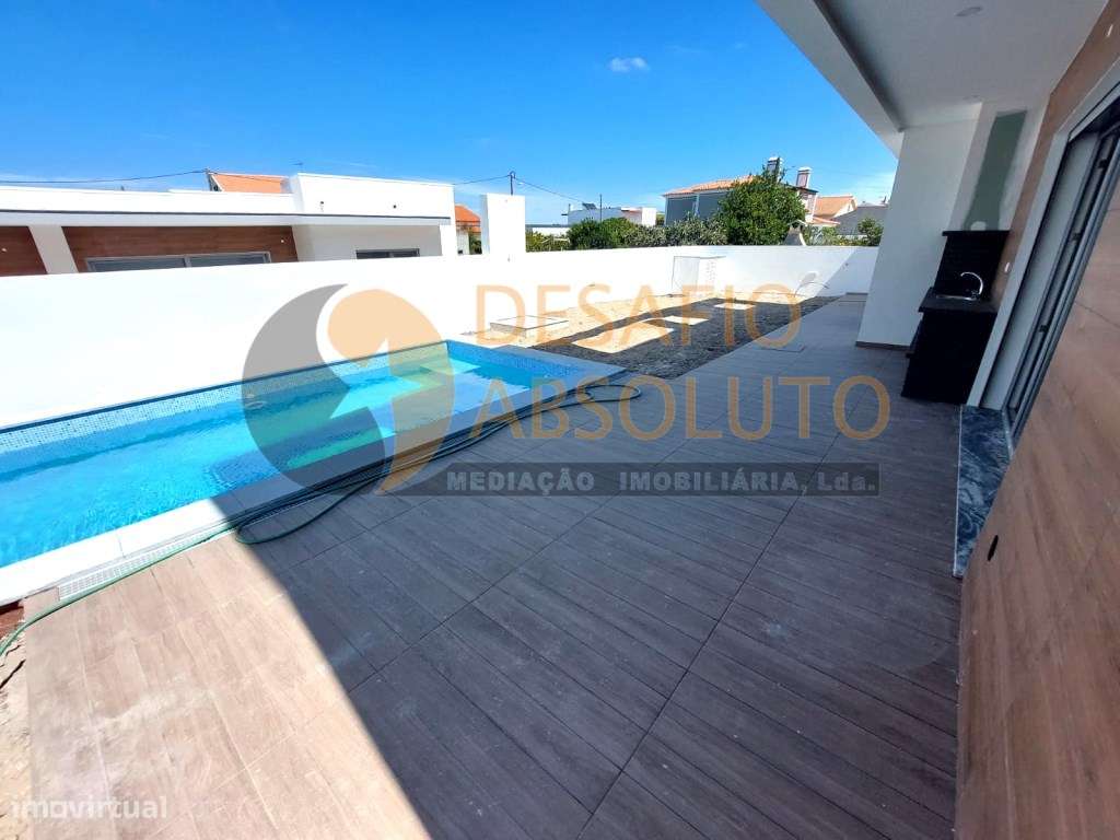 Moradia Isolada T4 C/ Piscina e Garagem - Brejos de Azeitão-9
