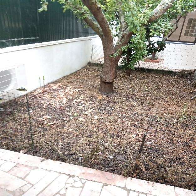 Moradia T2-R/C, Mobilada,  Aroeira, Charneca Caparica em  condomínio. - Grande imagem: 5/13