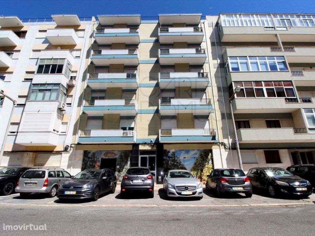 Apartamento, T3 no centro de Benfica