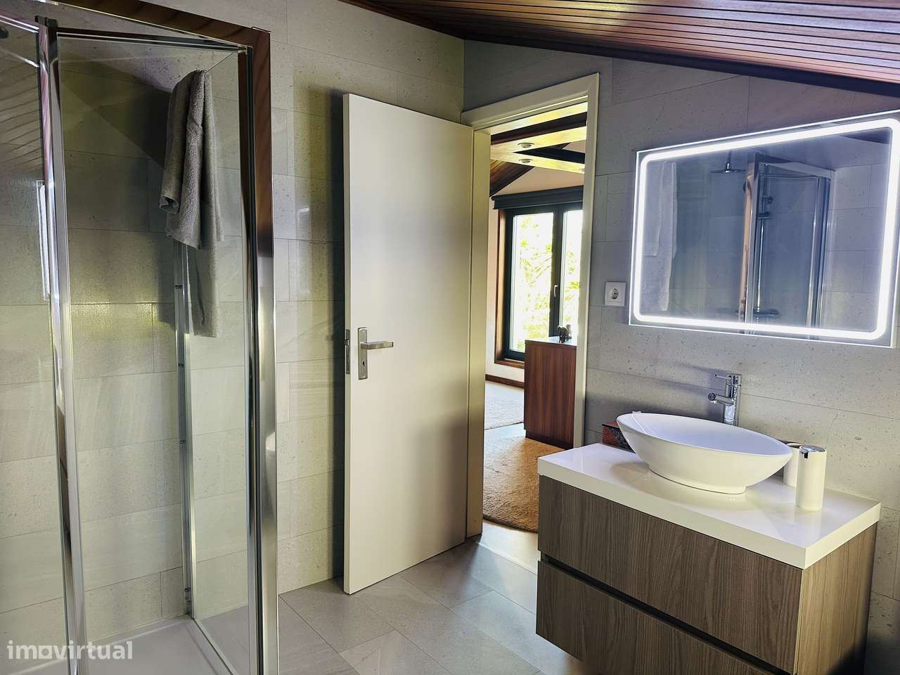 Moradia T4 de charme com grande jardim em zona tranquila-27