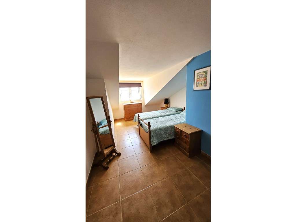 Apartamento T1+2 Duplex, em condomínio fechado, a 2 minutos da praia-21
