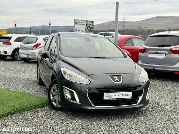 Peugeot 308 1.6HDi Confort Pack - 2