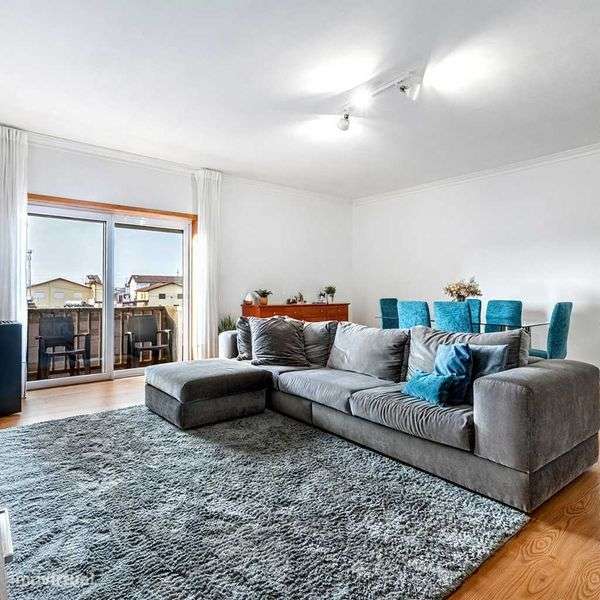 Aluga-se Apartamento T2 - Ribeirão (V. N. Famalicão) - Grande imagem: 4/12