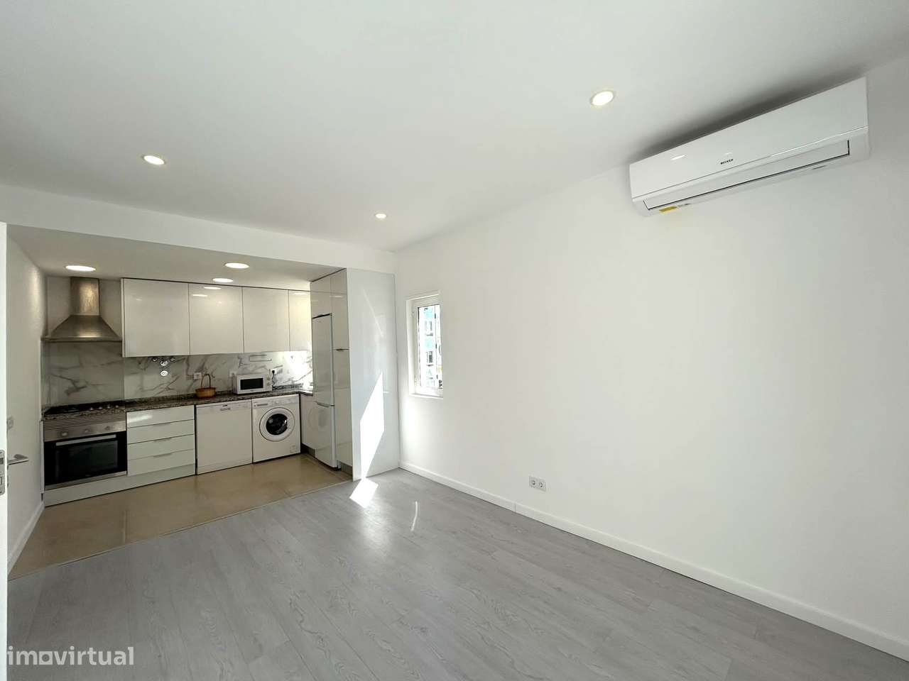Apartamento Totalmente Remodelado- Paivas-17